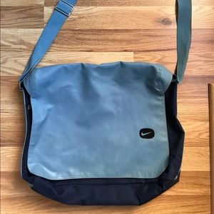 Nike shoulder bag